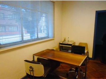Vendo excelente propiedad en 18 de Septiembre esquina Vega de Saldías