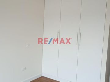 Exclusivos departamentos iluminados, con excelente ubicación en la Urb. Los Rosales, con vista a hermoso parque.
Financiado por el BCP.

ENTREGA MA