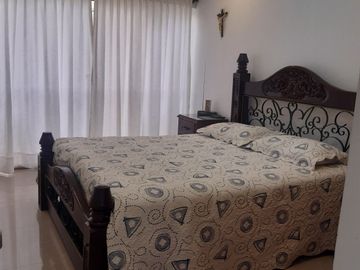 SE VENDE EXCELENTE CASA EN EL BARRIO CAMPOHERMOSO, MANIZALES.