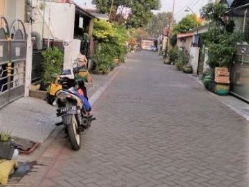 DI JUAL Rumah Usaha NGAGEL TIRTO