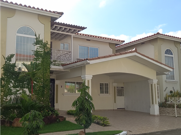 Se vende casa en Brisas del Pacífico, Brisas del Golf