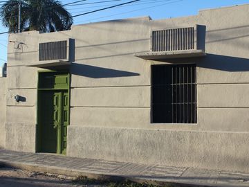 VENTA CASA DE 1 PISO EN AV. ITZAES EN MÉRIDA, YUCATÁN