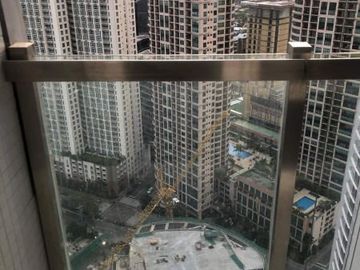 Condominium 1 Bedroom: 1BR Condo For Sale in The Proscenium Lincoln Tower Rockwell Makati City
