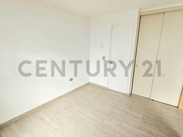 SE VENDE DPTO 1D CON BODEGA, AVDA. CHACABUCO.