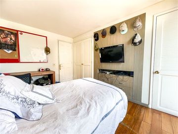 Departamento en Venta en Pio XI, Las Hualtatas, Vitacura
