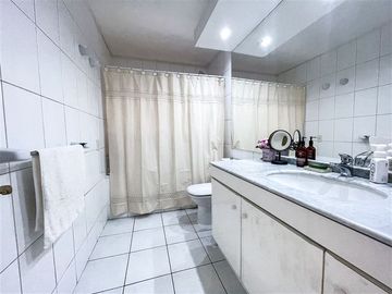 Departamento en Venta en Pio XI, Las Hualtatas, Vitacura
