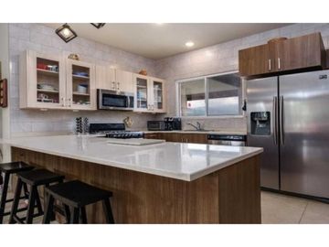 VENDO DUPLEX DE 2HAB 2 BAÑOS BOQUETE