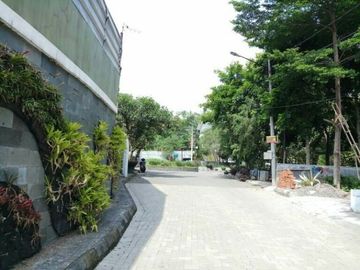 Hunian Megah Rasa VILLA SIAP HUNI Lingkungan Asri Hijau Tanah Super Luas Akses dekat Ke GOR ARCAMANIK