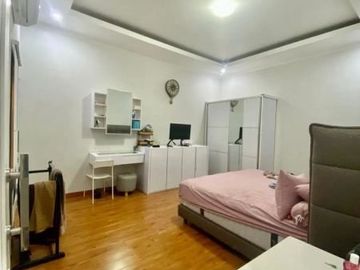 Rumah lengkap kolam renang kodau jati mekar bekasi jatiasih