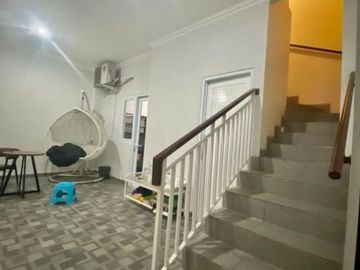 Rumah lengkap kolam renang kodau jati mekar bekasi jatiasih