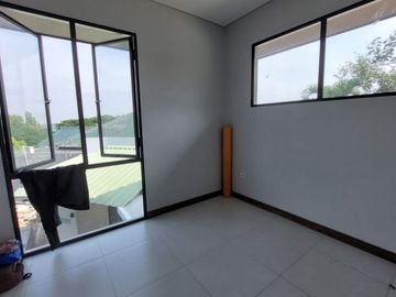 Rumah New Minimalis Siap Huni View Gunung di Cluster Bukit Golf Hijau Sentul City Bogor