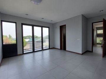 Rumah New Minimalis Siap Huni View Gunung di Cluster Bukit Golf Hijau Sentul City Bogor