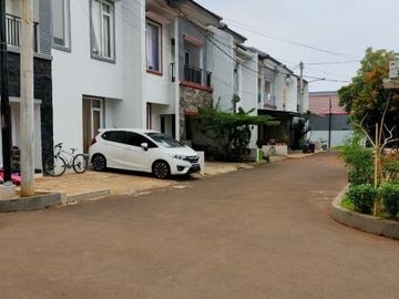 Rumah murah siap huni bebas banjir full furnish di ciganjur jakarta
