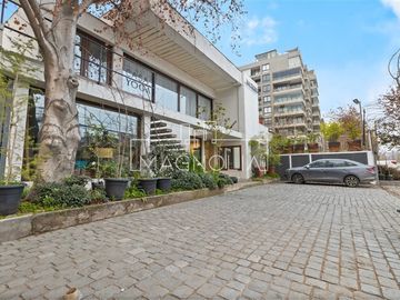 Local Comercial en venta en Vitacura