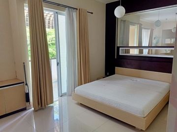 Dijual Cepat Rumah di Lotus Garden Boulevard Bekasi Selatan Semi Furnished