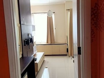Dijual Cepat Rumah di Lotus Garden Boulevard Bekasi Selatan Semi Furnished