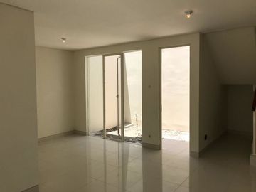 Rumah Grand Pakuwon Siap Huni *TD