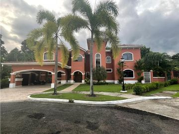 Venta de casa en Clayton, Residencial Clayton Village