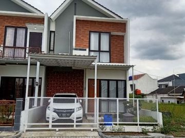 Jual Rumah 2 Lantai Bisa KPR DP 0% Cicilan 1,2jt strategis Soreang dkt tol Seroja Bandung