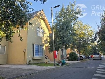 Casa en venta de 4D 3B 2E Condominio Laguna Norte navegable
