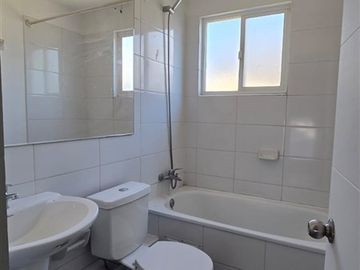 Casa en venta de 4D 3B 2E Condominio Laguna Norte navegable