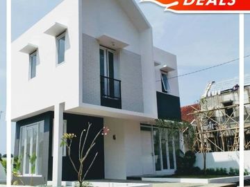 RUMAH CIKUTRA BANDUNG UDARA SEJUK VIEW CANTIK