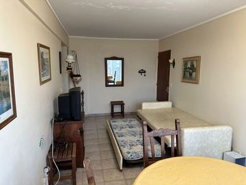 Dpto. 2 Ambientes c/cochera