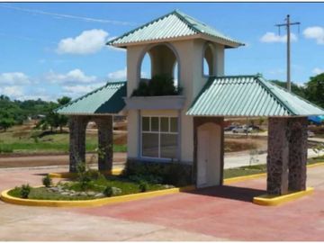 VENDO CASA EN LA CHORRERA 3R QUINTAS DEL PACIFICO