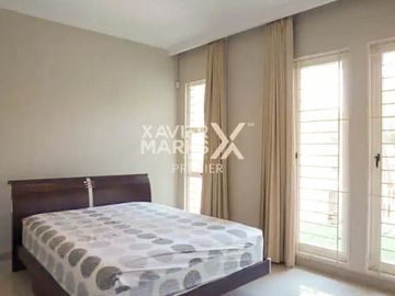Rumah 2 Lantai Luas 240 di Araya Golf Boulevard kota Malang