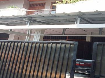 Rumah Dijual di Tebet Dekat Mall Kasablanka