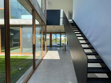 Casa en construcción  en Barrio Virazón - Nordelta