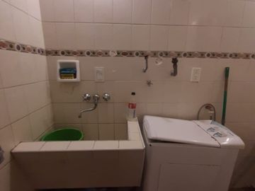 Casa para 2 Familias en venta en Avellaneda Este