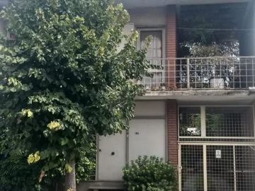 Casa para 2 Familias en venta en Avellaneda Este