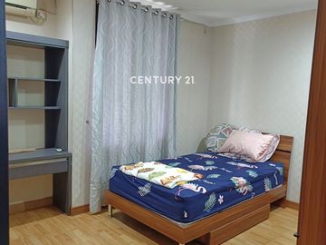 Rumah Full Furnished Dekat Tol Cakung Di Taman Modern Cakung