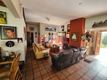 Se Vende Linda Casa De Campo En Urb. Califonia Chaclacayo