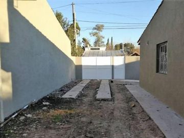 CHALET DE 3 AMBIENTES EN LOTE DE 10X46 EN VENTA - ITUZAINGO NORTE