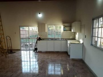 CHALET DE 3 AMBIENTES EN LOTE DE 10X46 EN VENTA - ITUZAINGO NORTE