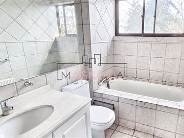 Casa en Venta en Av. Concha y Toro. Pirque.