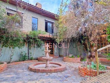Casa en Venta en Av. Concha y Toro. Pirque.