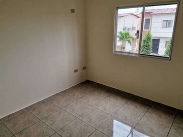 Casa de venta en la Urbanización Durán City, 4 dormitorios, de estreno.