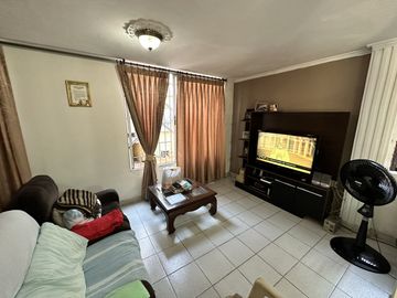 casa en venta en ciudad jardín. Cod V106046