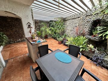casa en venta en ciudad jardín. Cod V106046