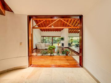 casa en arriendo en loma el chocho. Cod A777293