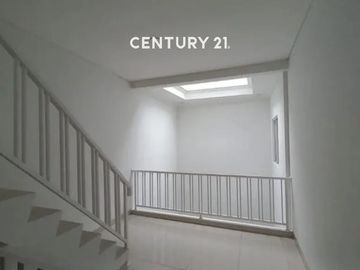 Rumah Modern 25 Lantai Dalam Cluster Di Jakbar DL 18684