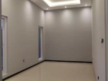 Rumah Sutorejo Utara BARU GRESS hadap selatan