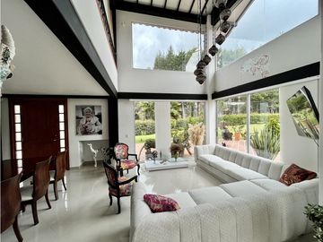Venta de casa campestre en Guarne
