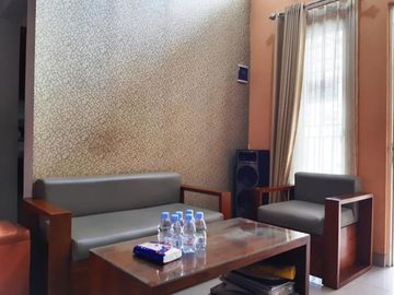 RUMAH DI JALAN KALIURANG KM 9 DALAM PERUMAHAN GREEN HILLS