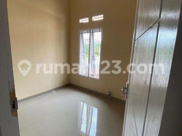 Rumah strategis akses 2 mobil hot promo