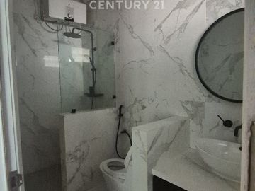 Rumah Cipinang Modern Bagus Cocok Tempat Tinggal & Kantor S9534