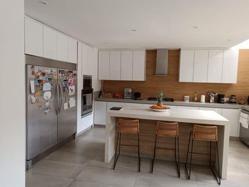 casa en arriendo/venta en tejares de san fernando. Cod V107827